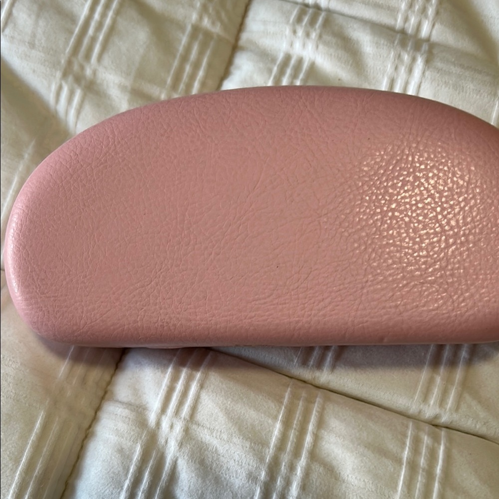 Juicy Couture Blush Pink Eyewear Case - Picture 3 of 3